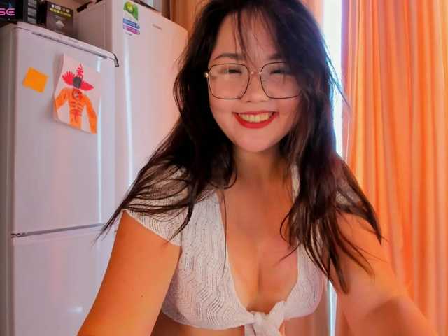 azur-moon live cam on BongaCams