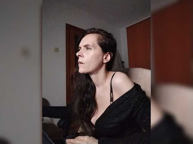 SexQueen11 live cam on BongaCams