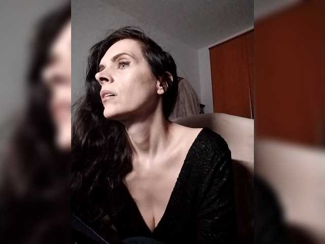 SexQueen11 webcam