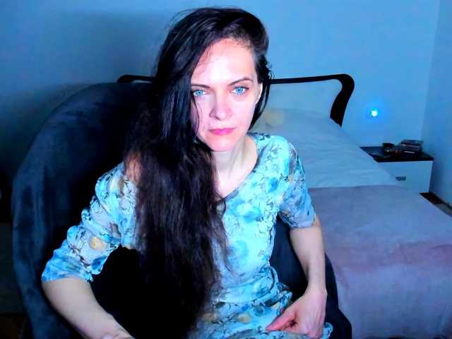 SexQueen11 live cam on BongaCams