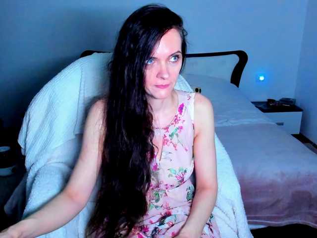 SexQueen11 live cam on BongaCams