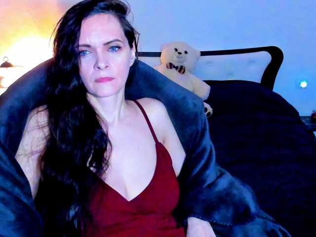 SexQueen11 live cam on BongaCams