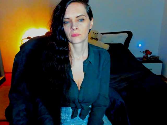 SexQueen11 live cam preview