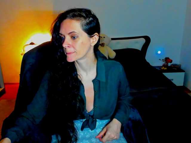 SexQueen11 live cam on BongaCams