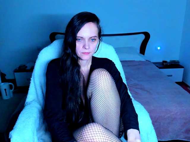 SexQueen11 live cam on BongaCams