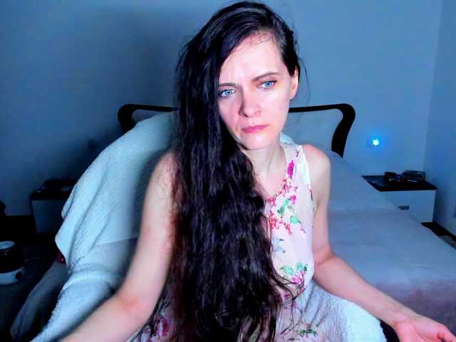 SexQueen11 live cam on BongaCams