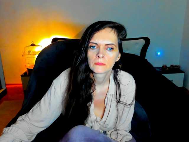 SexQueen11 live cam preview