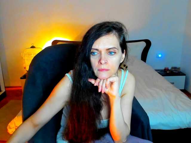 SexQueen11 live cam on BongaCams