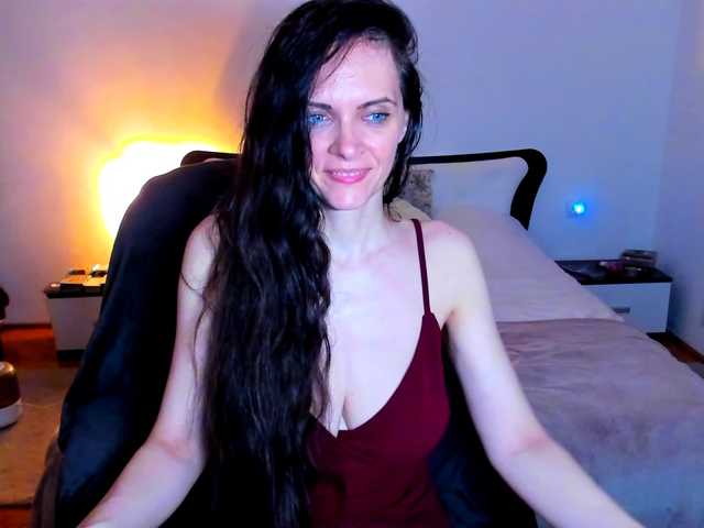 SexQueen11 live cam on BongaCams