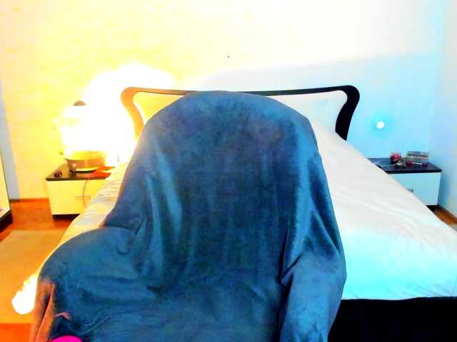 SexQueen11 live cam on BongaCams