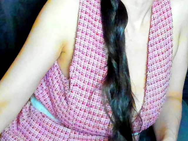 SexQueen11 live cam on BongaCams
