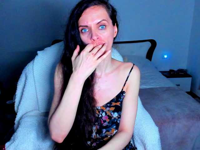 SexQueen11 live cam on BongaCams