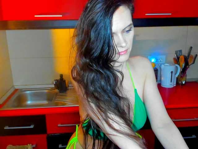 SexQueen11's BongaCams show and profile