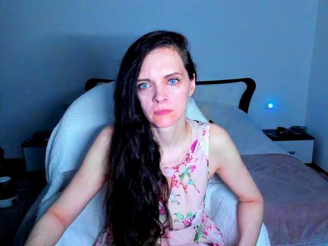 SexQueen11 live cam on BongaCams