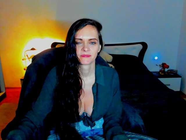 SexQueen11 live cam preview
