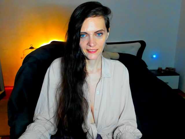 SexQueen11 live cam preview