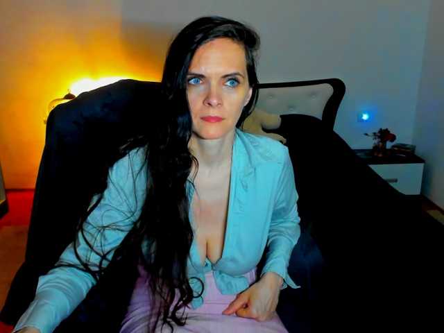 SexQueen11 live cam preview