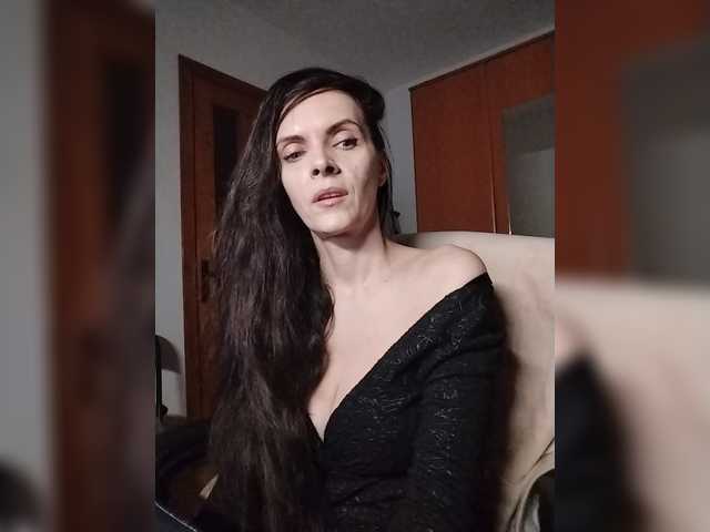 SexQueen11 live cam on BongaCams
