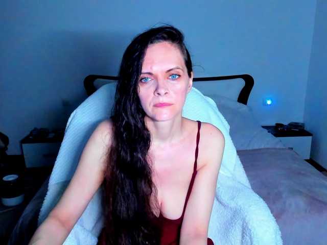 SexQueen11 live webcam show