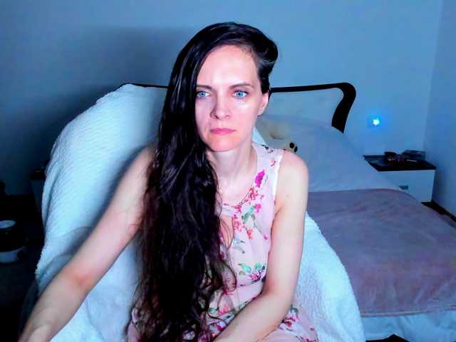 SexQueen11 live cam on BongaCams