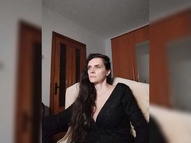 SexQueen11 live cam on BongaCams