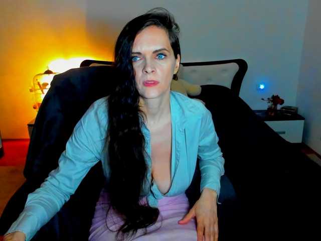 SexQueen11 live cam preview