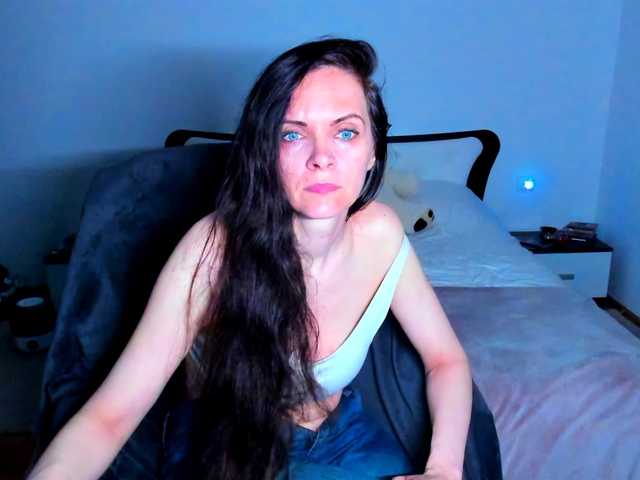 SexQueen11 live cam on BongaCams