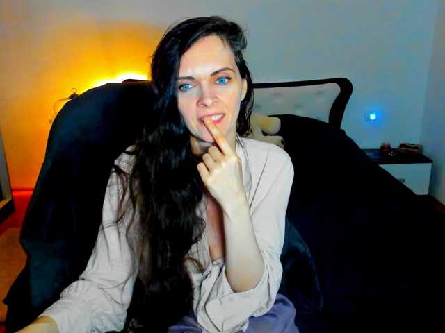 SexQueen11 live cam preview