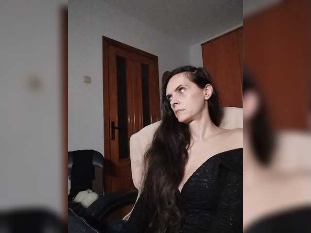 SexQueen11 live cam on BongaCams