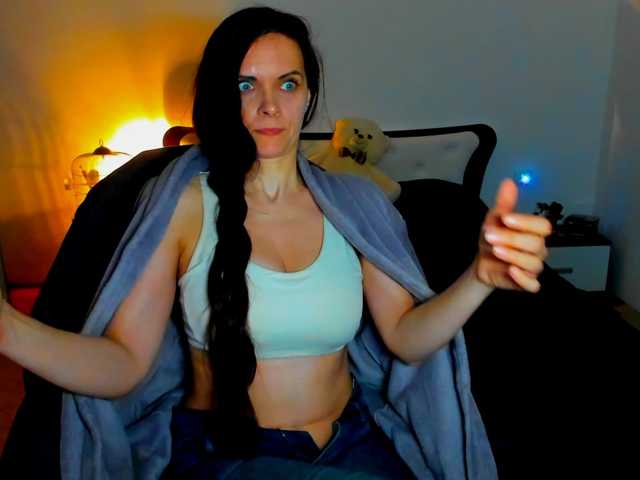 SexQueen11 live cam on BongaCams