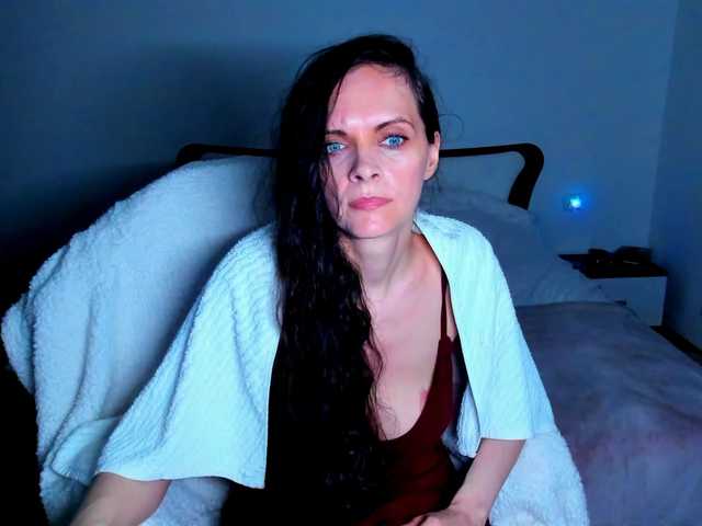 SexQueen11 live webcam show