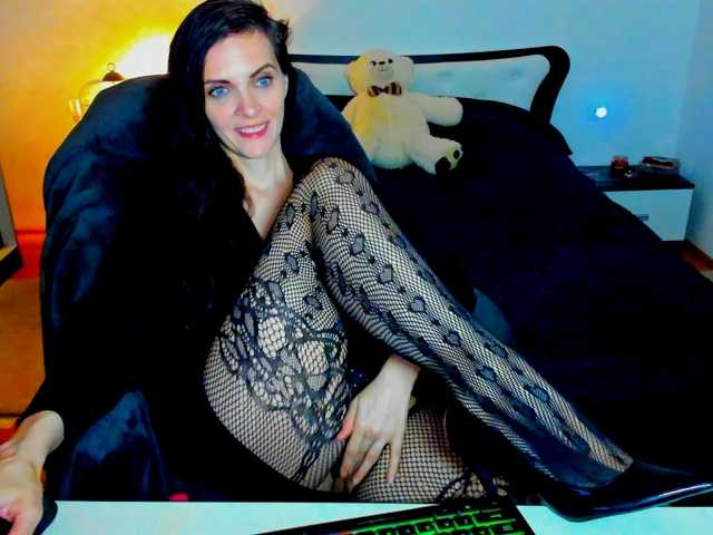 SexQueen11 live cam preview