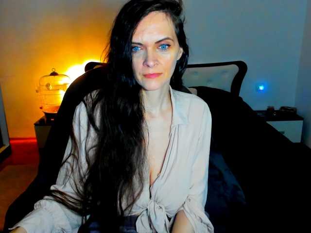 SexQueen11 live cam preview