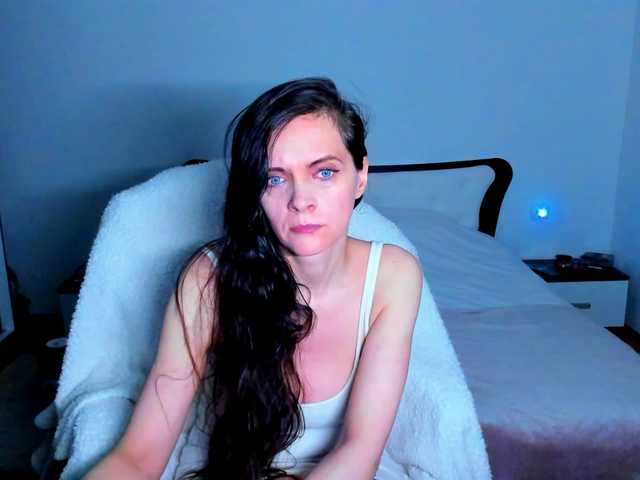 SexQueen11 live webcam show