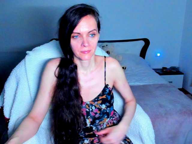 SexQueen11 live webcam show