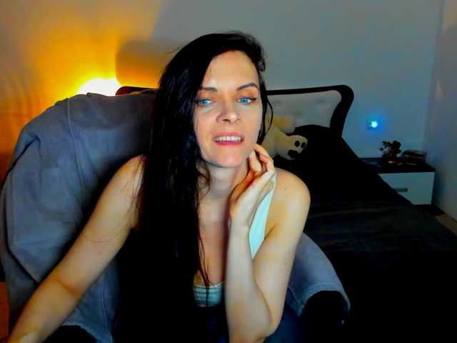 SexQueen11 live cam preview