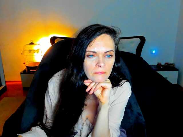 SexQueen11 live cam preview