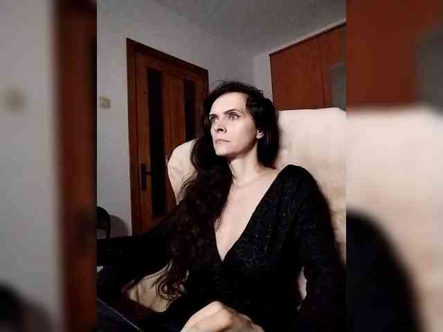SexQueen11 webcam