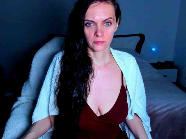 SexQueen11 webcam
