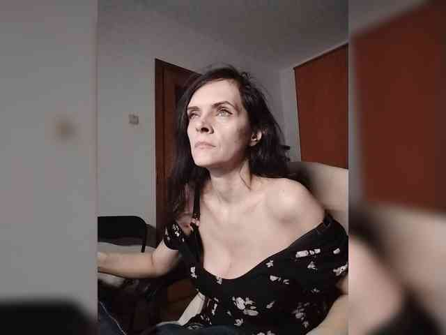 SexQueen11 webcam