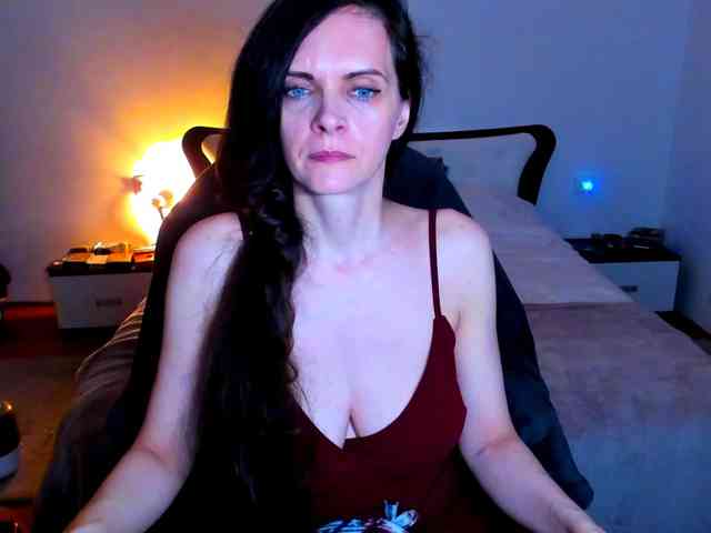 SexQueen11 webcam