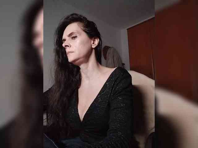 SexQueen11 webcam