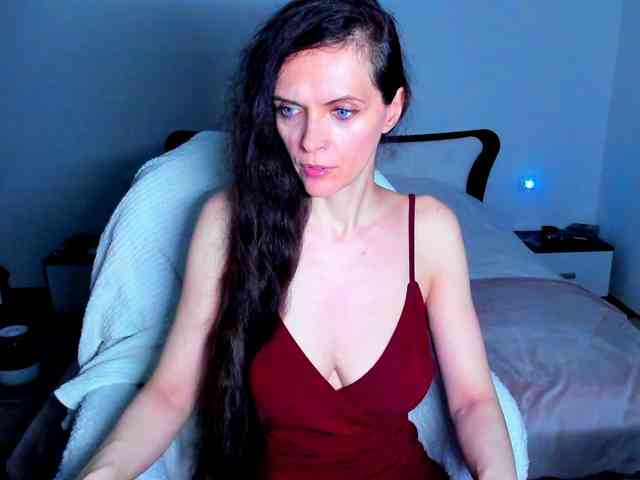 SexQueen11 webcam