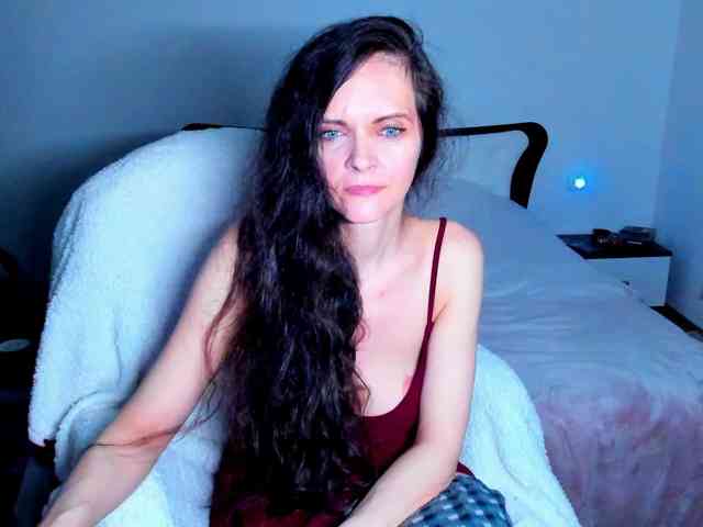 SexQueen11 webcam