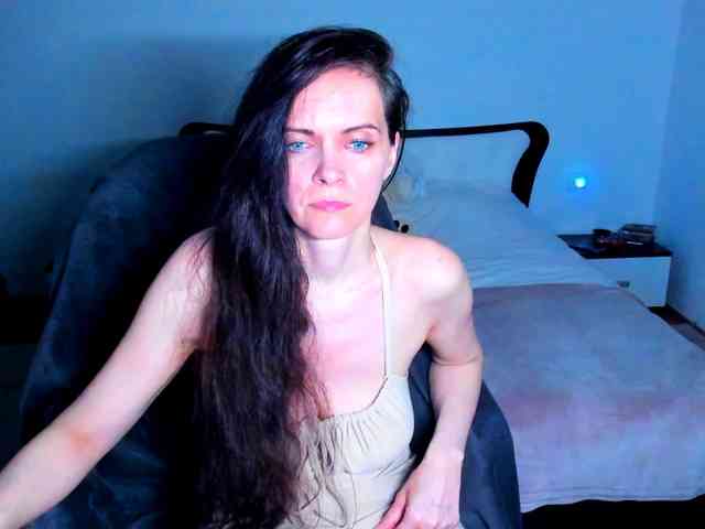 SexQueen11 webcam