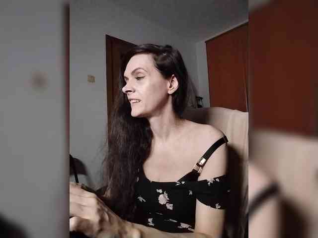 SexQueen11 webcam