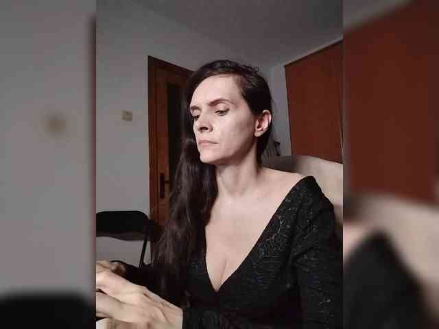 SexQueen11 webcam