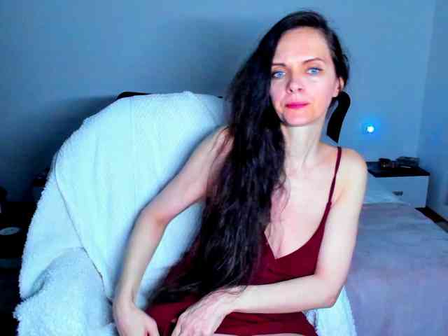 SexQueen11 webcam