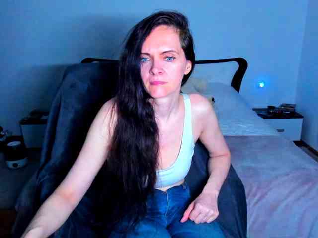 SexQueen11 webcam