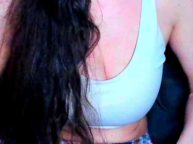 SexQueen11 webcam